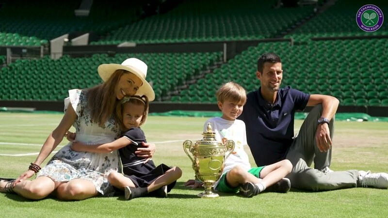 Novak s rodinou